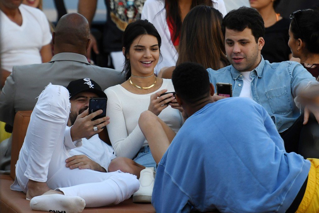 Kendall Jenner sin sujetador 1