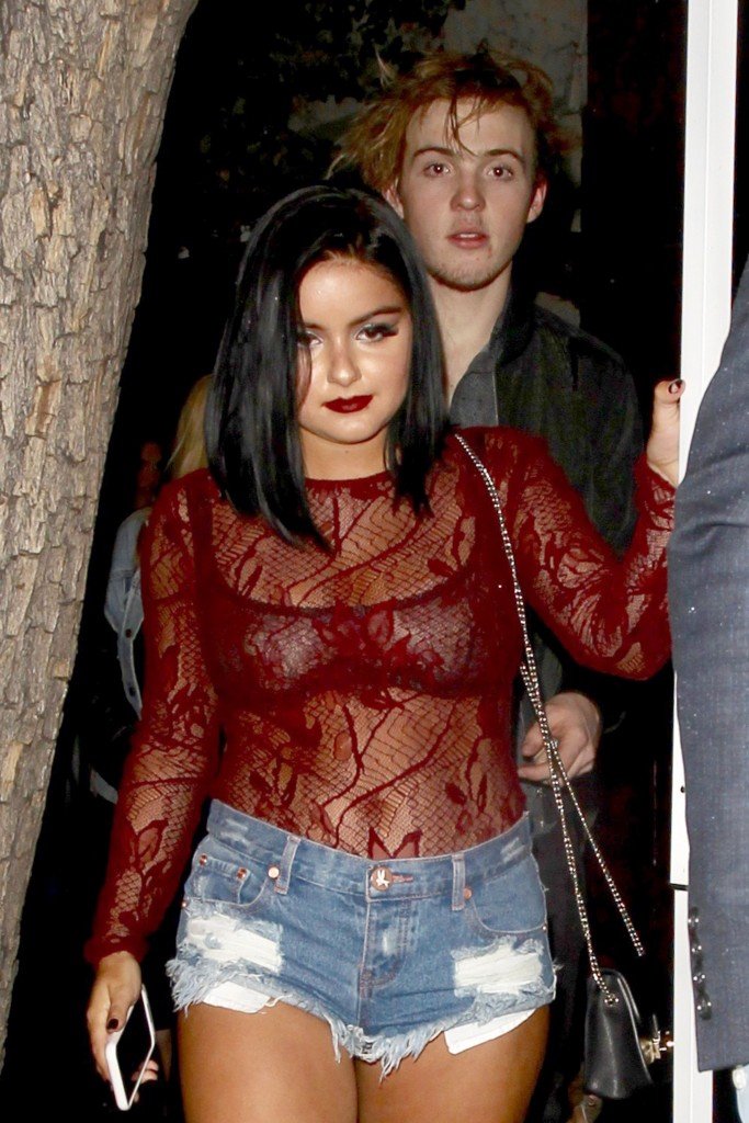 Ariel Winter Sexy thefappening.so 1