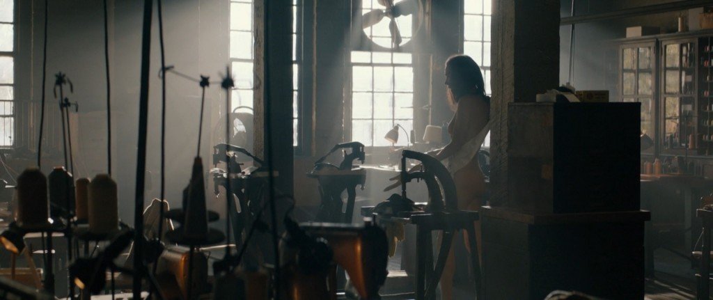 Jennifer Connelly, Valorie Curry Nude & Sexy thefappening.so 7