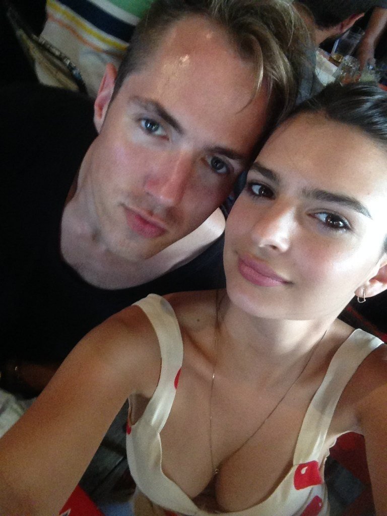 Emily Ratajkowski New Leaked Photos 63 thefappening.so