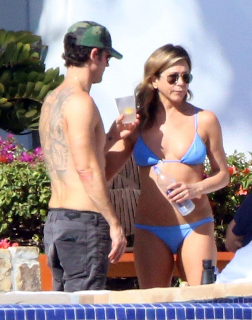 Jennifer Aniston Sexy 5 thefappening.so