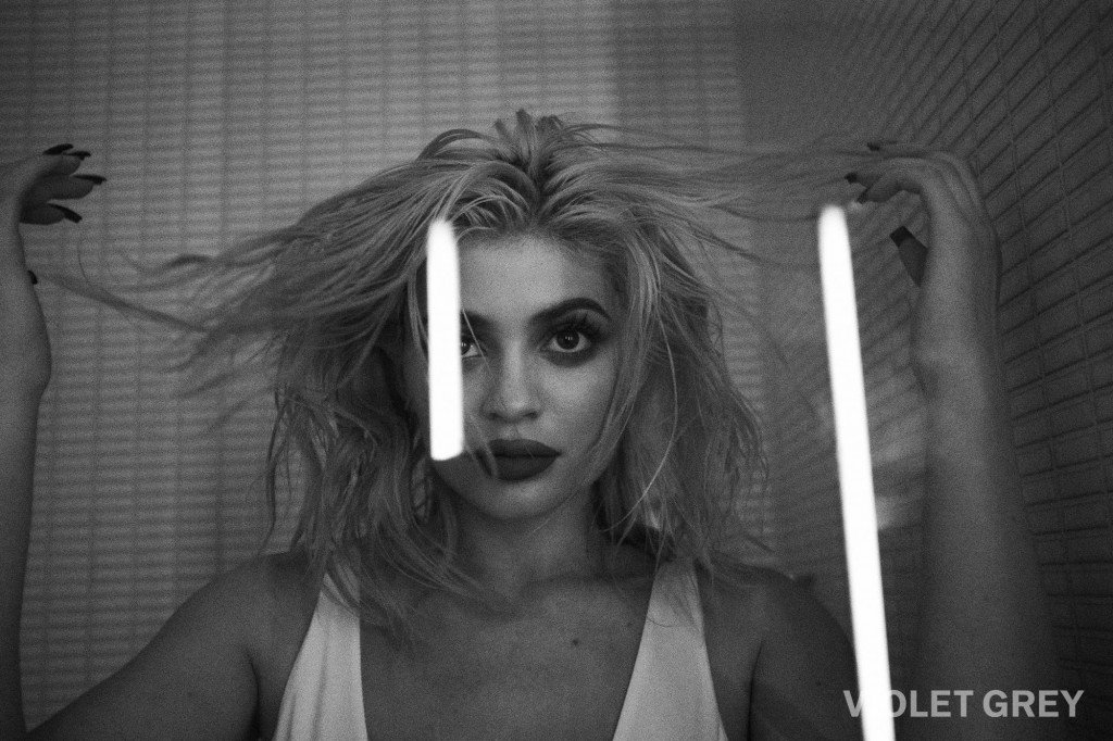 Kylie Jenner Sexy 2 thefappening.so