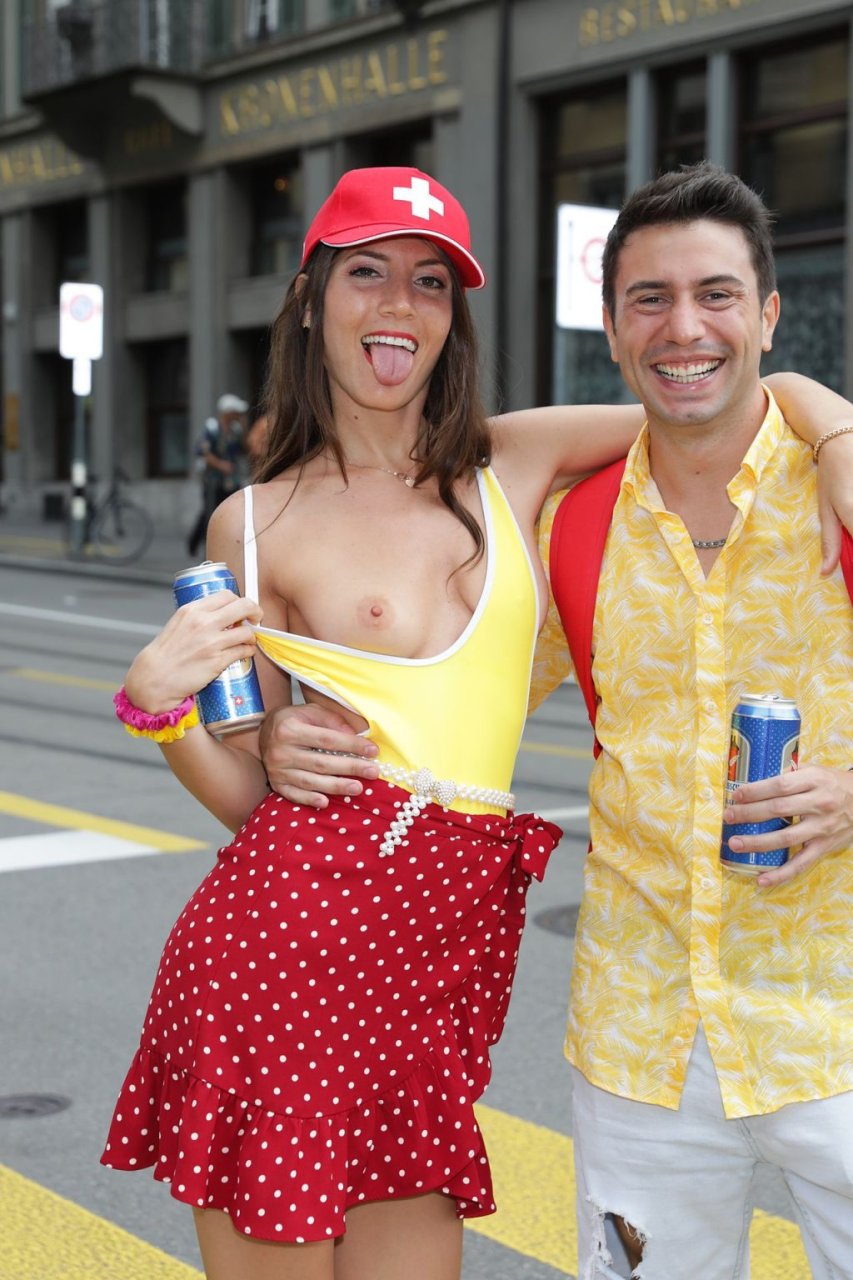 Kim & Paolo Desnudos