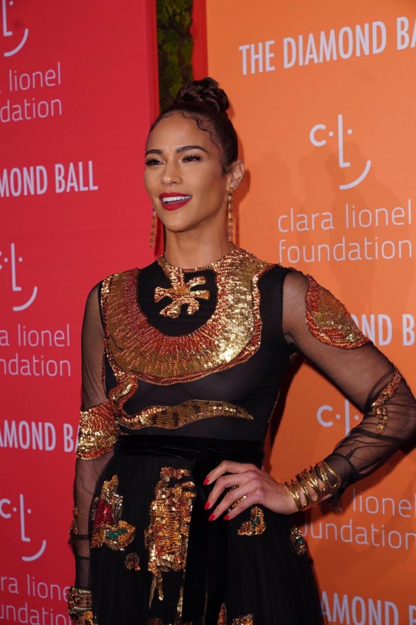 Paula Patton Transparente Desnuda