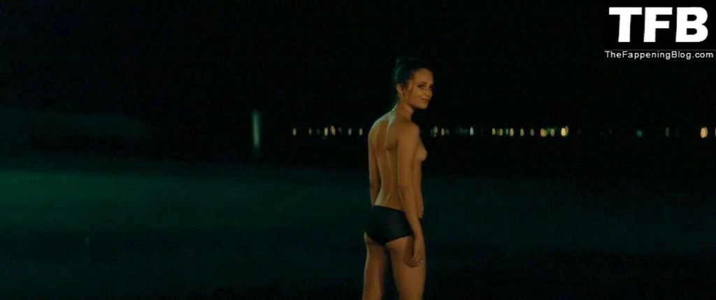 Alicia Vikander Desnuda - Son of a Gun