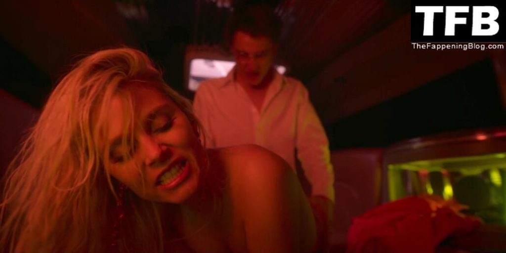 Valentina Zenere Topless